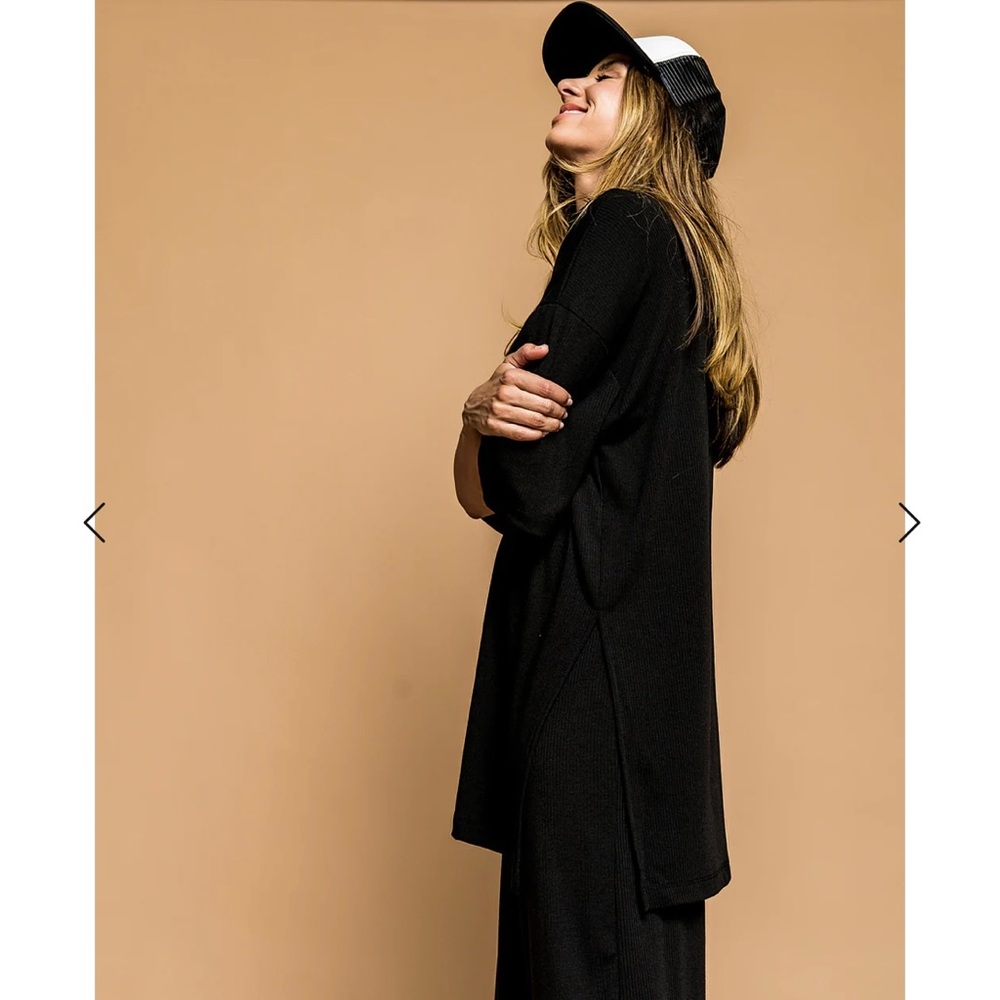 NWOT - Dressed in LALA (Women's) | Boxy Tunic with Side Slit